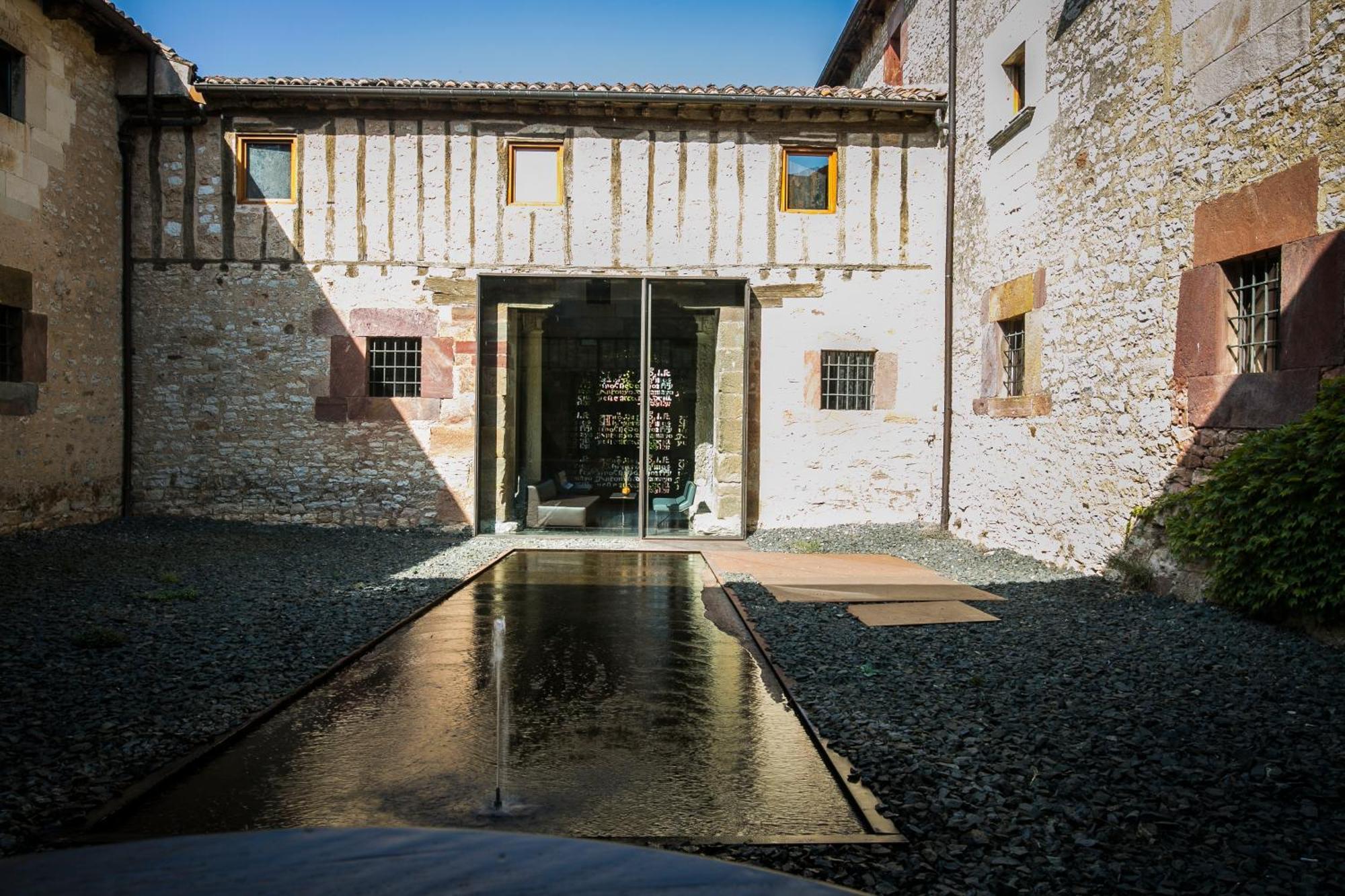 Hotel Boutique El Convento De Mave Santa María de Mave Exteriör bild